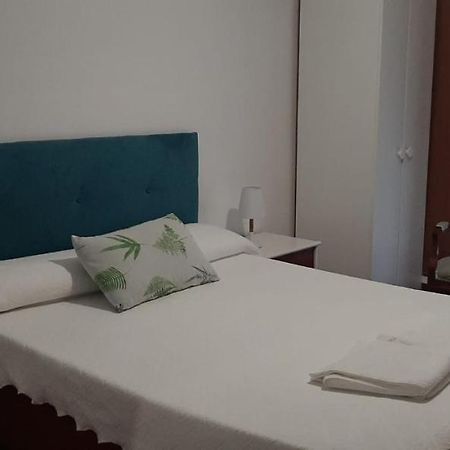 Alojamiento Casa Leon Santoña Exteriör bild