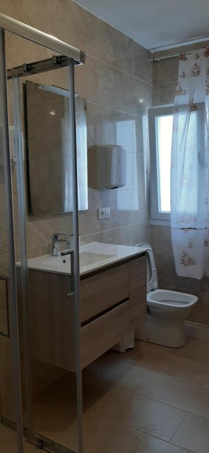Alojamiento Casa Leon Santoña Exteriör bild