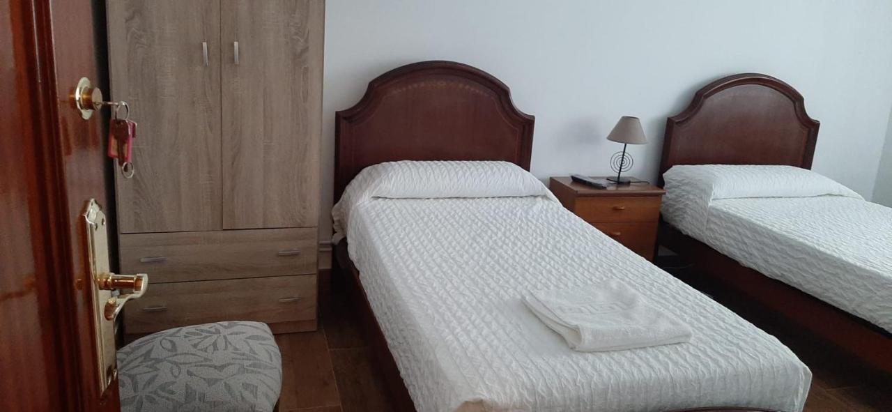 Alojamiento Casa Leon Santoña Exteriör bild