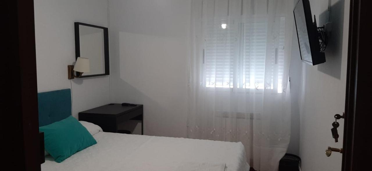 Alojamiento Casa Leon Santoña Exteriör bild