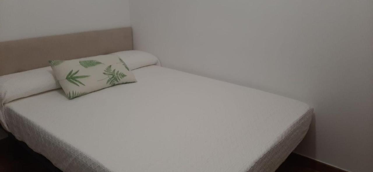 Alojamiento Casa Leon Santoña Exteriör bild